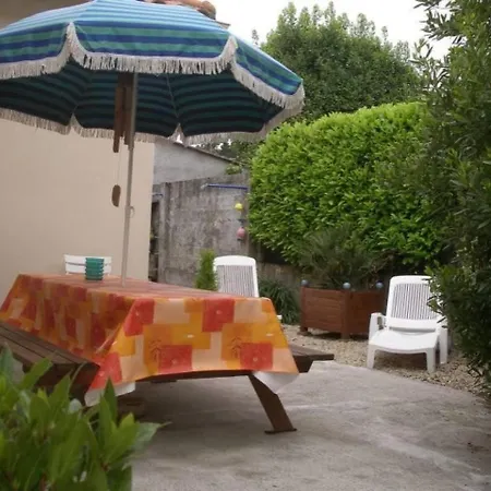 6 Villa Saint-Michel-Chef-Chef