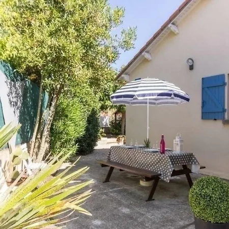 6 Villa